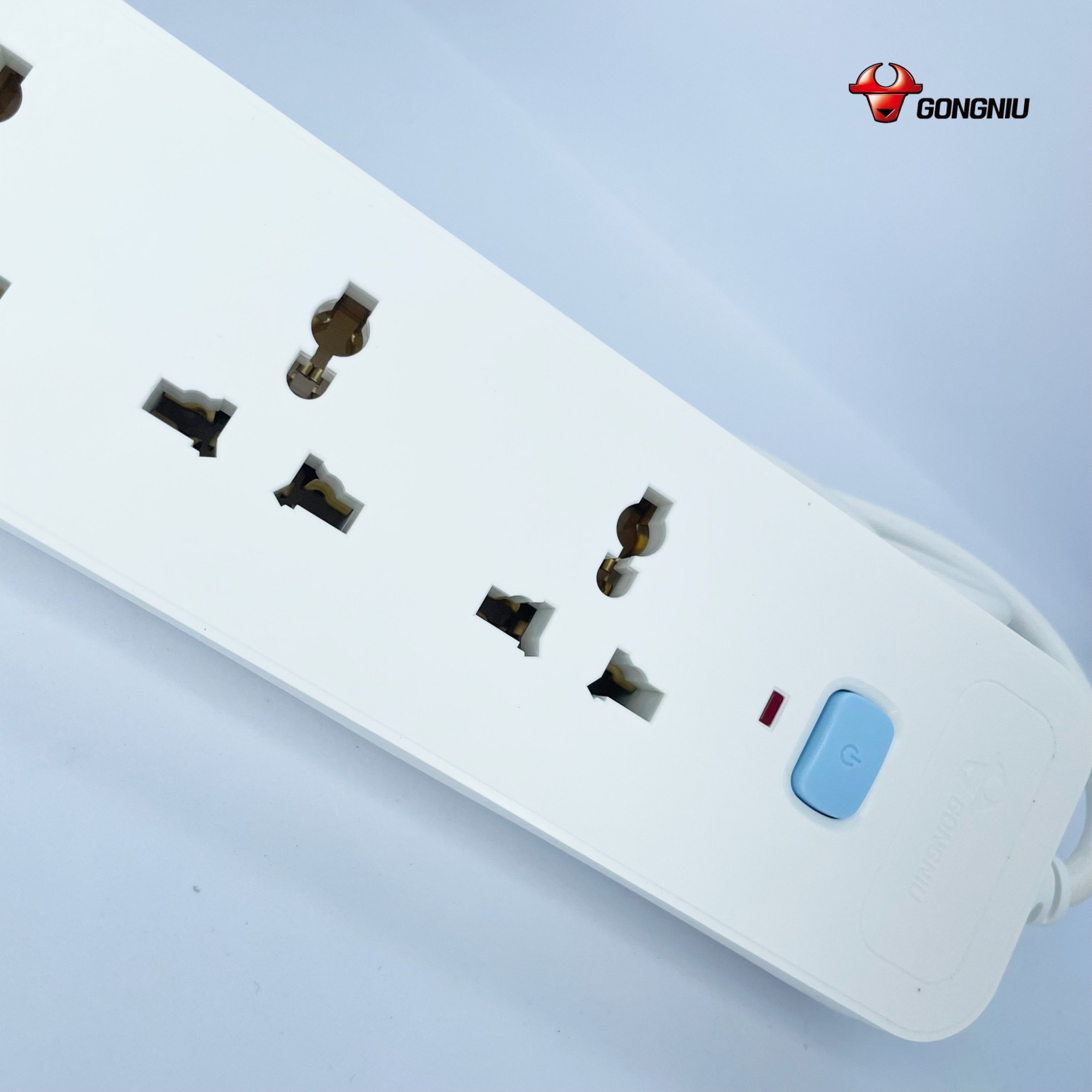 Ổ Cắm Điện GONEO N1040 – 4 Ổ Đa Năng 1 Công Tắc – Chống Cháy, Công Suất 2500W – Chính Hãng 9