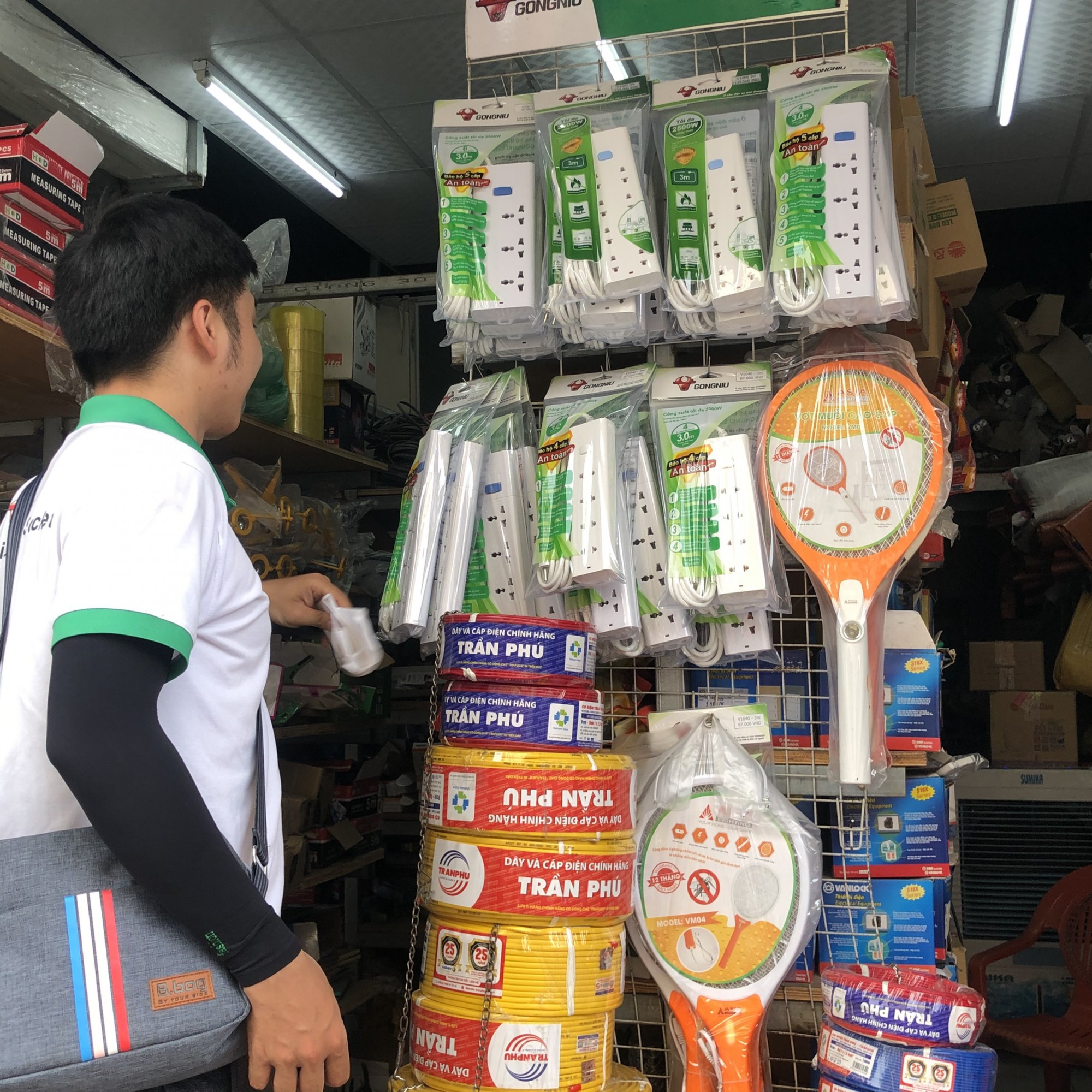 [MẸO NHỎ GONGNIU VIETNAM] - Kỹ Năng Trưng Bày Hàng Hóa Ai Cũng Nên Biết 3