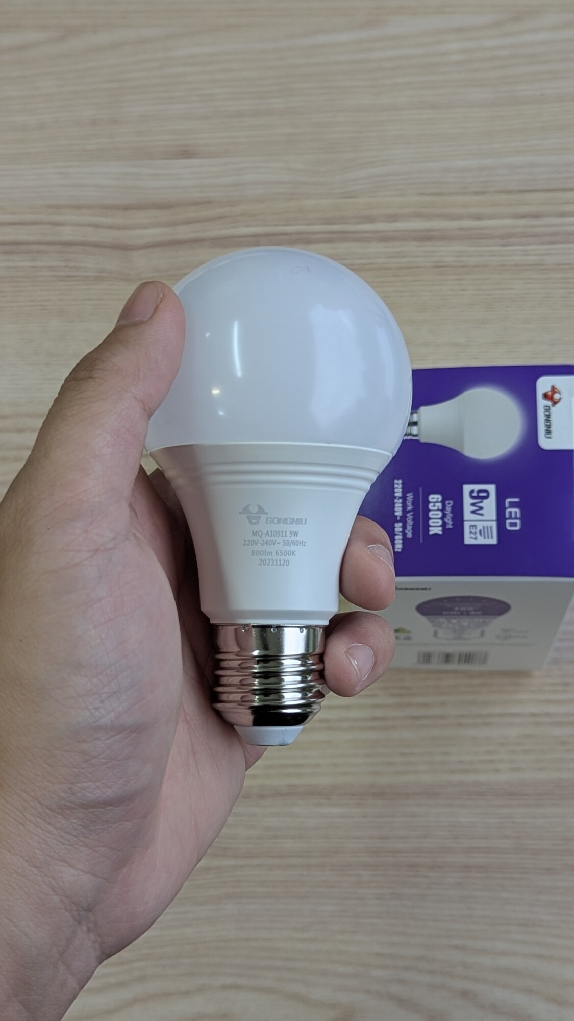 Bóng đèn LED Goneo MQ-A10911 – E27- Công suất 9W ( 6500K) 11