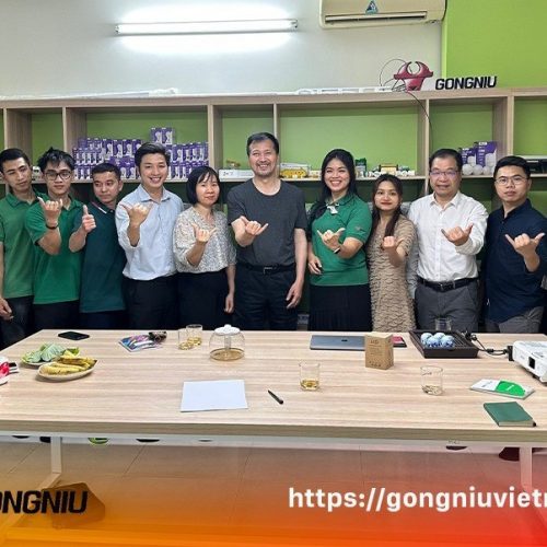 CHUYẾN CÔNG TÁC CỦA CHỦ TỊCH TẬP ĐOÀN GONGNIU TẠI GONGNIU VIỆT NAM